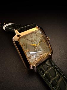 Orologio  Fleurier  in oro  rosa